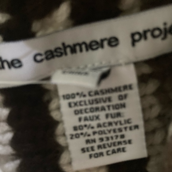 The Cashmere Project NWT Hat Cashmere Pom Pom Beanie Coffee Bean Heather Combo - Picture 5 of 7